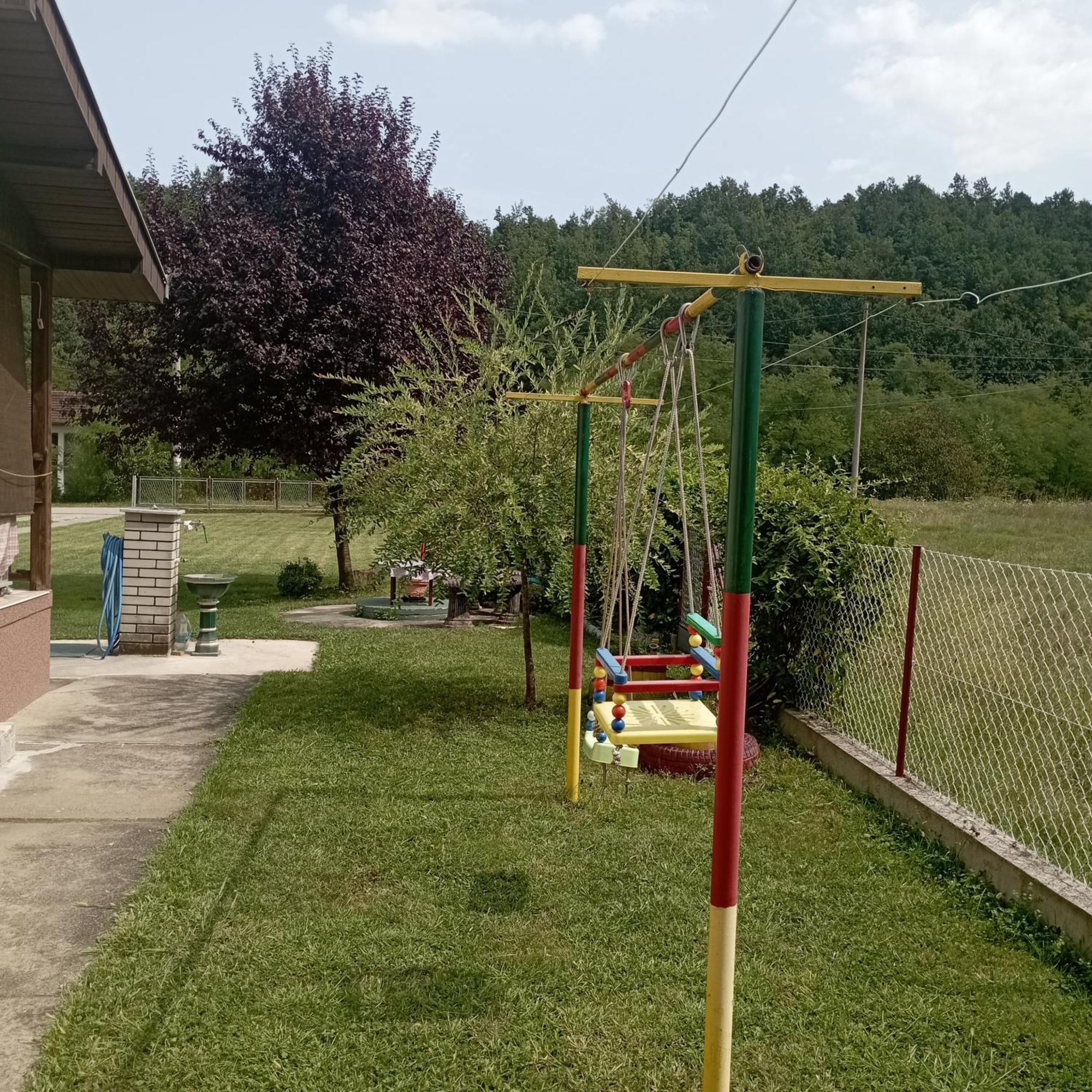 Kuca Za Odmor Zicanka Kraljevo Bagian luar foto